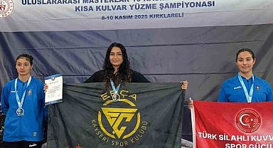 Sudenas Çakmak, 3 kez Türkiye rekoru kırdı