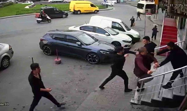 Sultangazi'de "muslukları neden açık bıraktın" kavgasında dükkanı basan sabıkalı baba dehşet saçtı