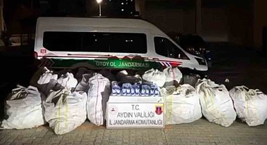 Şüphe üzerinde durdurulan iki araçta 1,9 milyon liralık sahte ayakkabı ele geçirildi