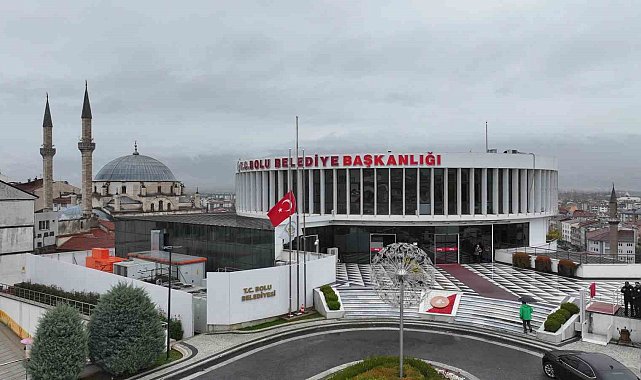 Tanju Özcan: "Bolu'da 3 gün boyunca tüm eğlence etkinlikleri iptal edildi"