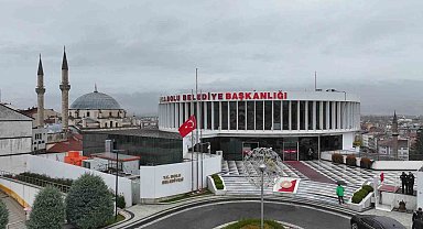 Tanju Özcan: "Bolu'da 3 gün boyunca tüm eğlence etkinlikleri iptal edildi"