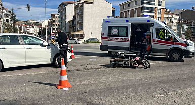 Tavşanlı'da otomobil ile motosiklet çarpıştı: 2 yaralı