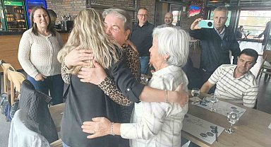 Tekirdağ'da 33 yıl sonra ilkokul öğretmenleriyle buluştular: Duygu dolu anlar yaşandı