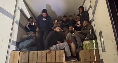 Tırın dorsesinden 16 göçmen çıktı, 2 organizatör tutuklandı