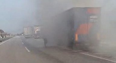 Tokat'ta tır sürücüsünün hızlı müdahalesi muhtemel faciayı önledi