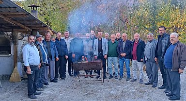 Tokat'ta siyasetçi, gazeteci ve eski muhtarlar buluştu