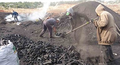 Torosların eteğinde zorlu 'kömür' mesaisi