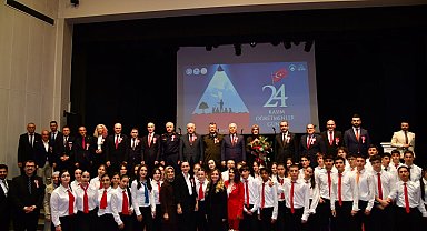 Trabzon'da 24 Kasım Öğretmenler Günü kutlamaları