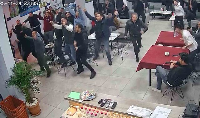 Trabzonspor gol attı taraftarlar böyle coştu