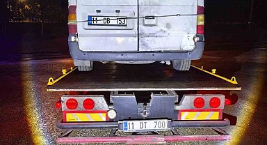 Trafik kontrolünde yakalaması olan araç otoparka çekildi