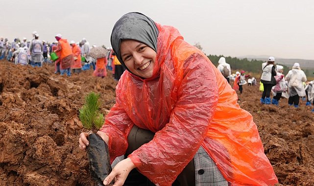 TÜRGEV'li gençler Milli Ağaçlandırma Günü'nde Yeşil Vatan için kenetlendi