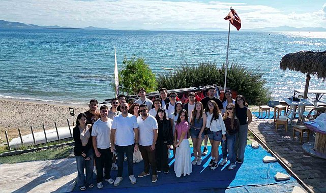 Turizm ve Seyahat Hizmetleri öğrencilerine Amatör Denizci Belgesi eğitimi verildi