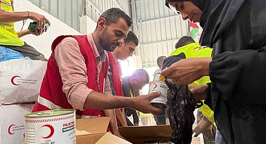 Türk Kızılay'ın İyilik Gemisi yardımları Gazze'de