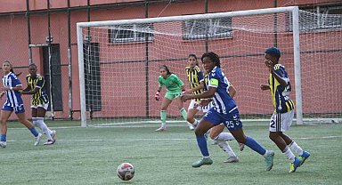 Turkcell Kadın Futbol Süper Ligi: Hakkarigücü: 0 - Fenerbahçe: 2