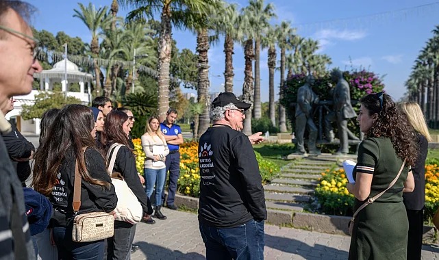 Türkiye'de ilk kez İzmir'de hayata geçirildi... Kent Denetçileri iş başında