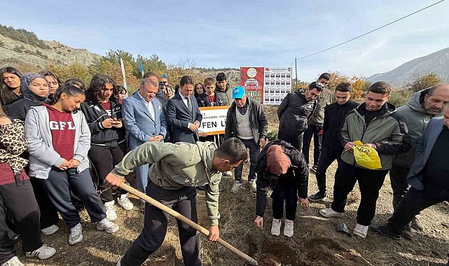 Uçak kazasında şehit olanların isimleri hatıra ormanında yaşayacak.