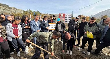 Uçak kazasında şehit olanların isimleri hatıra ormanında yaşayacak.