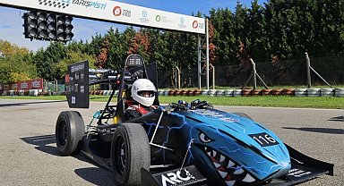 Uludağ Üniversitesi, ilk elektrikli formula aracını OTTOSEM Zirvesi'nde tanıtacak