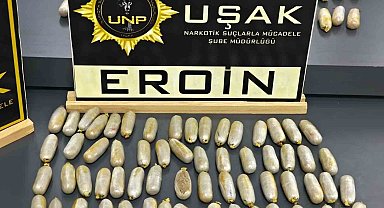 Uşak'ta midelerinde eroin taşıyan iki şüpheli tutuklandı