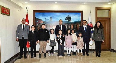 Vali Çiçek, 20 Kasım Dünya Çocuk Hakları Günü'nde çocukları ağırladı