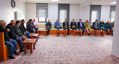 Vali Eldivan Sancaktepe'de vatandaşların taleplerini dinledi