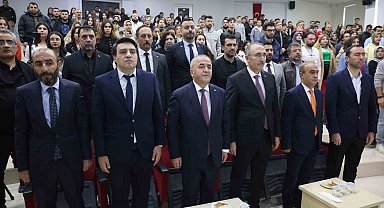 Vali Hatipoğlu: "Türkiye özellikle teknolojik alanda savunma sanayi başta olmak üzere yaptığı çalışmalarla çok farklı noktalara doğru evrildi"