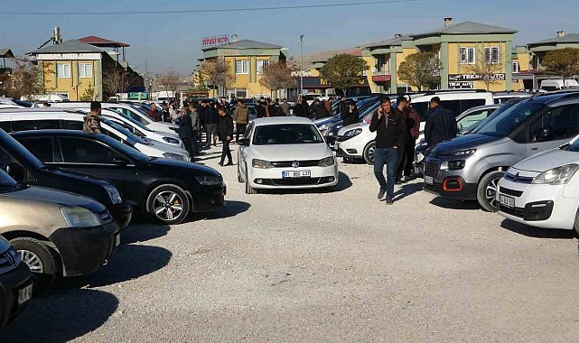 Van açık oto pazarında fiyatlar Türkiye ortalamasının üzerinde