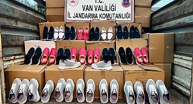 Van'da piyasa değeri yaklaşık 1 milyon 250 bin TL kaçak eşya ve malzeme ele geçirildi