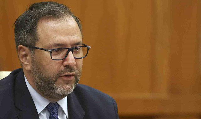 Venezuela Dışişleri Bakanı Gil: " Sömürgeci bir tehdit"