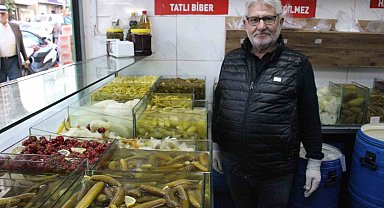 Yarım asırlık turşucudan iddialı çıkış: "Turşu suyu içen grip olursa masrafları benden"