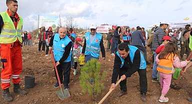 Yatağan'da fidanlar geleceğe nefes oldu
