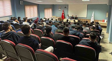 Yenice MYO'da iş hayatına yönelik seminer gerçekleştirildi