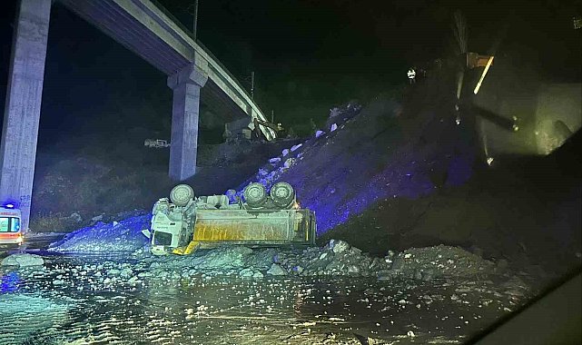 YHT şantiyesinde 15 metre yükseklikten devrilen kamyonun sürücüsü ağır yaralandı