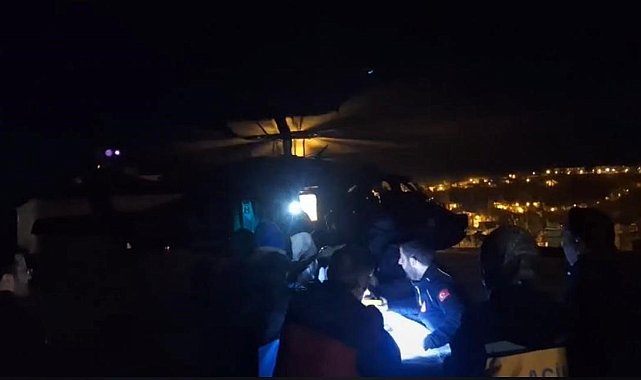 Yüksekten düşen genç, jandarma helikopteriyle kurtarıldı