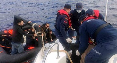 Yunanistan, 8'i çocuk 20 düzensiz göçmeni ölüme terk etti