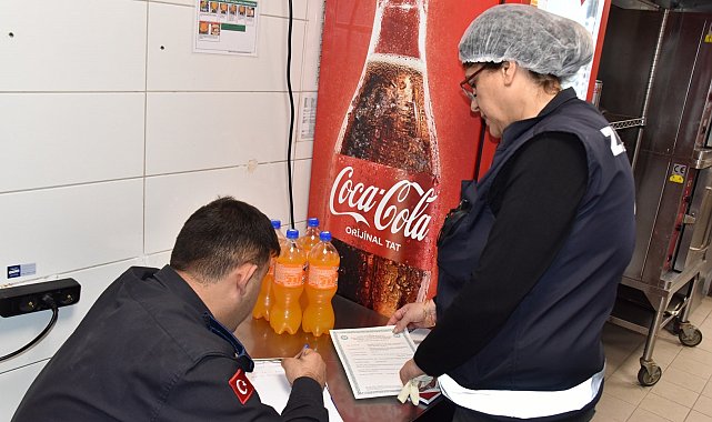 Yunusemre zabıtasından gıda denetimi
