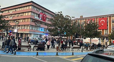 Zonguldak'ta psikolojik sorunları olduğu iddia edilen şahıs kaymakamlık önünde kendini yaktı