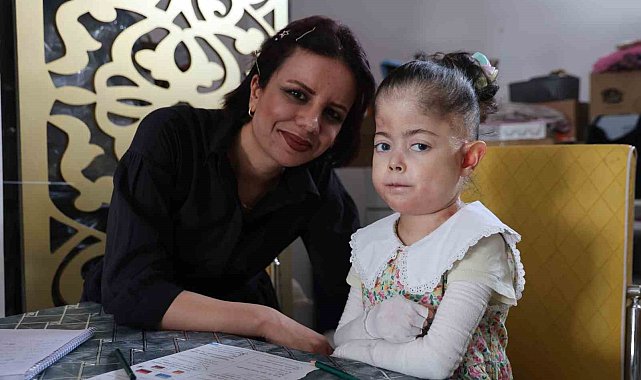 Zorlukları aşan küçük yürek: Fatma'nın okuma sevgisi evde filizleniyor