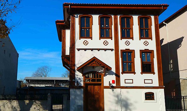 100 yıllık tarih yeniden canlandı