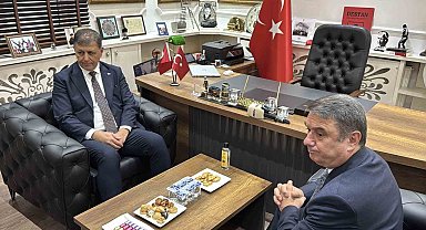 'Çıplak ayak' eylemine Başkan Cemil Tugay'dan yanıt