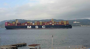 'MSC Türkiye' Çanakkale Boğazı'ndan geçti