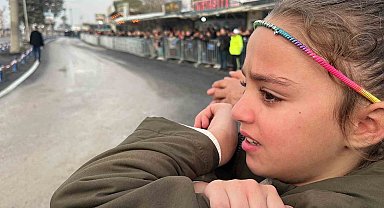 'Recep dedesini' görmek isteyen Dilek gözyaşlarını tutamadı