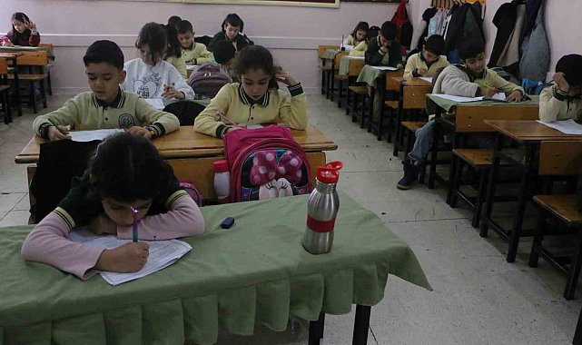 41 bini aşkın öğrenci "Oku Kitabını, Al Armağanını" yarışmasında buluştu