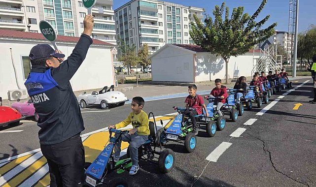 486 öğrenciye trafik ve çevre bilinci eğitimi verildi
