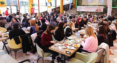 5 Aralık Dünya Gönüllüler Günü'nde genç gönüllüler kahvaltıda buluştu