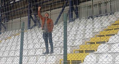 600 kilometre yol kat edip takımını tek başına destekledi