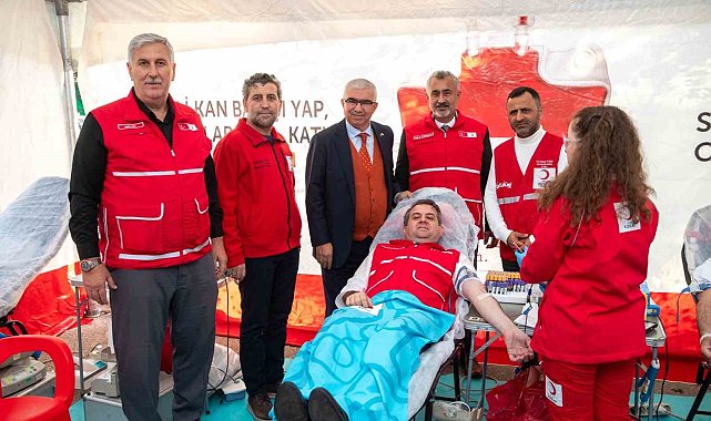 Adana kan bağışında her zaman ilk üçte