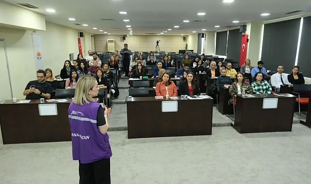 Adana'da "Okul Öncesi Dönemde Dijital Şiddet Ve Güvenli Teknoloji Kullanımı" semineri