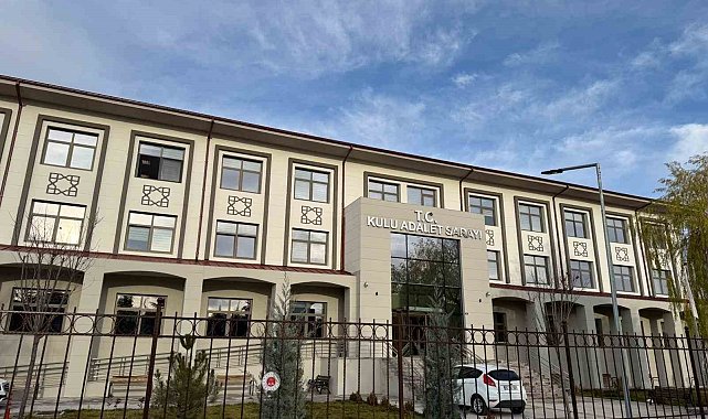 Adliyede çalışan memur ihale bedellerini zimmetine geçirdiği iddiasıyla tutuklandı