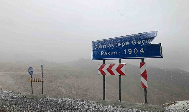 Afyonkarahisar'da kar yağışı yüksek kesimlerde etkili oldu